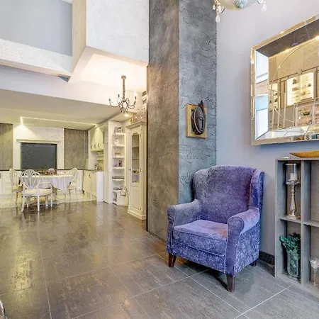 Locusdo No. 137 Near Ozas, Akropolis Apartment *